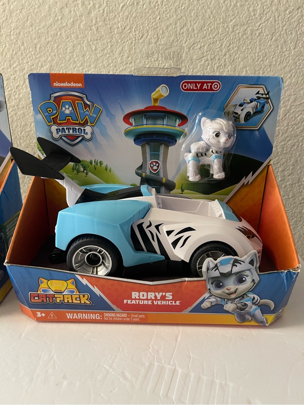 Brand New Paw Patrol Cat Pack Rory Figure and Vehicle